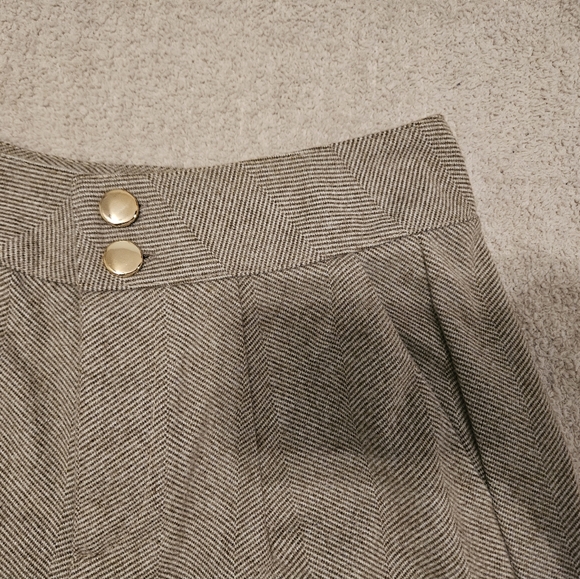 Women short - Picture 4 of 4